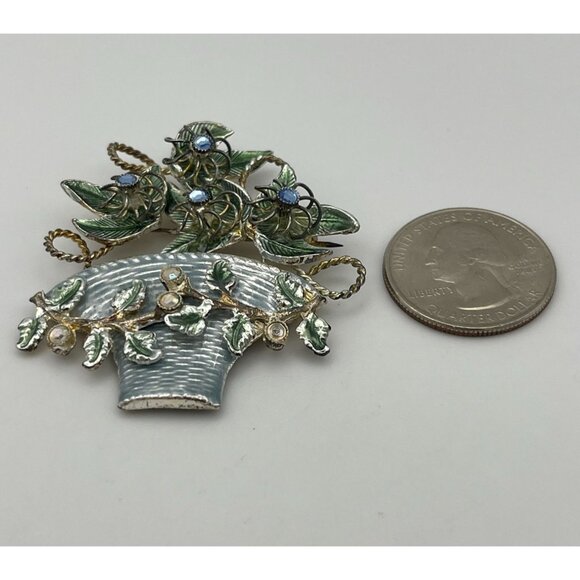 Vintage Brooch Flower Basket Pale Blue Flowers Vines Garland - Picture 11 of 11